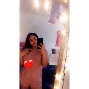 Meet your Posher, Leeann